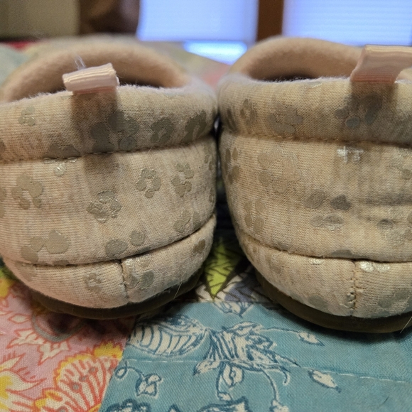 Girls Leopard Slipper Shoes - Picture 5 of 5